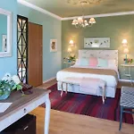 Areela Boutique Hotel
